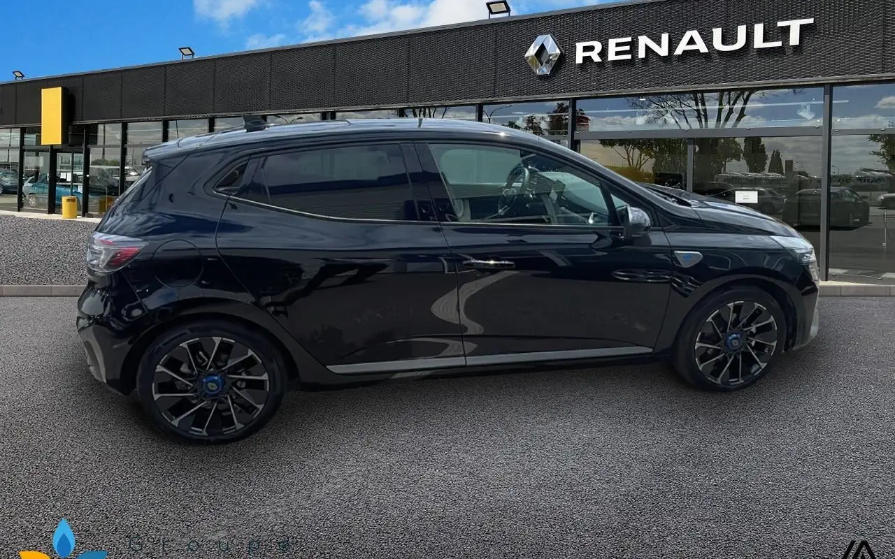 Renault Clio v Esprit alpine full hybrid e-tech 145 ch - 24 1205 4