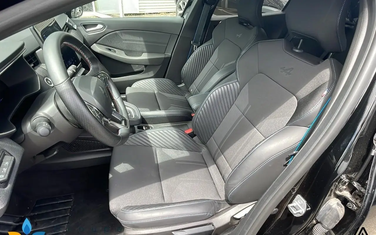Renault Clio v Esprit alpine full hybrid e-tech 145 ch - 24 1205 8