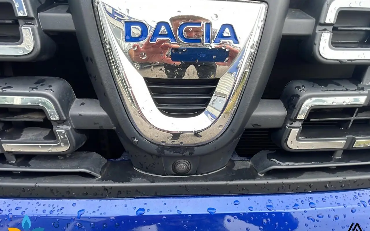 Dacia Duster Blue dci 115 4x2 15 ans 1207 13