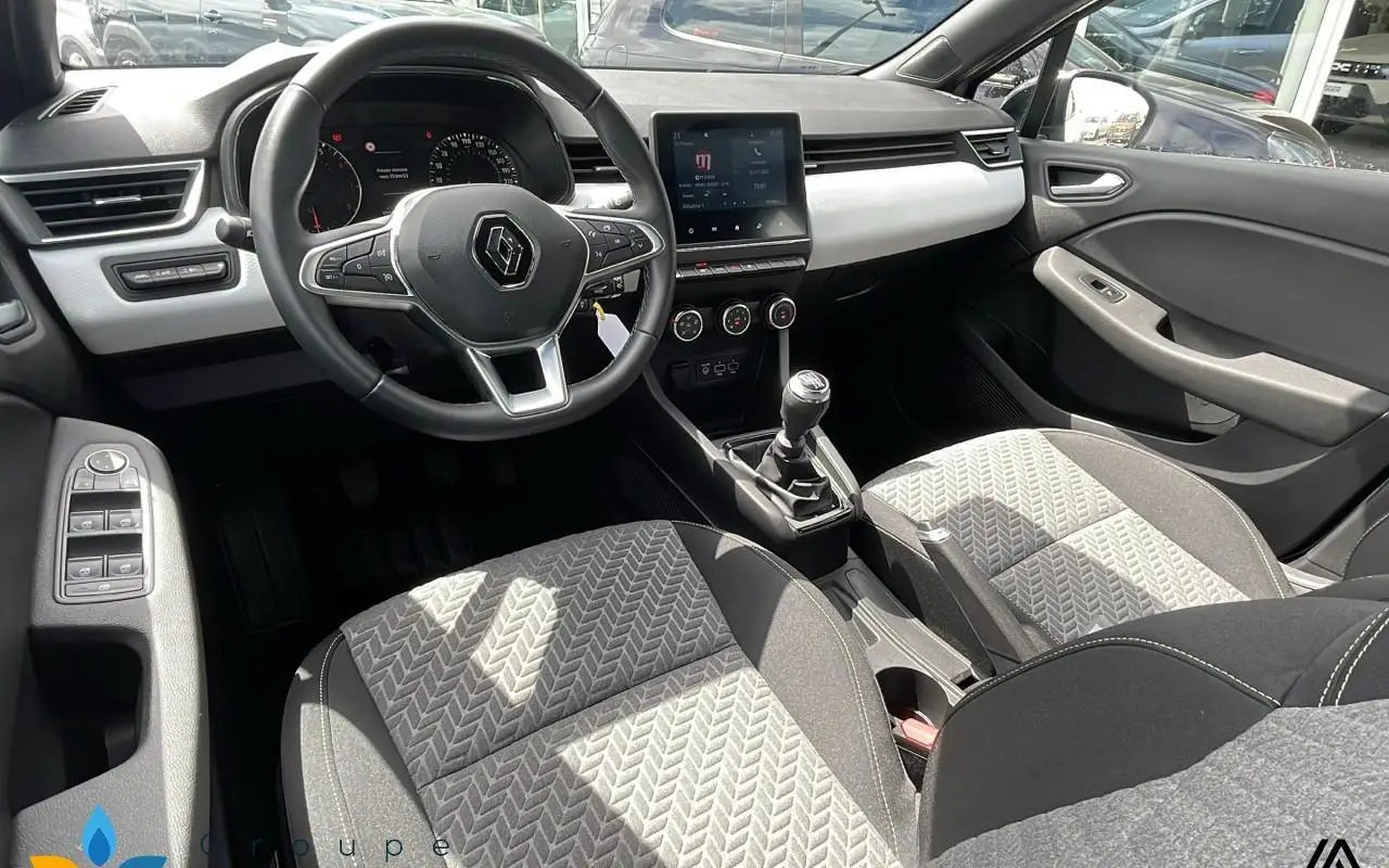 Renault Clio v Clio tce 90 - 21n limited 1209 6