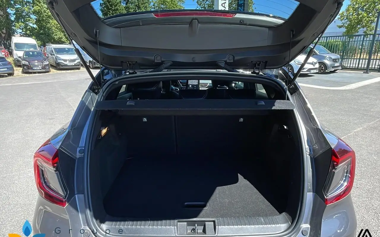 Renault Captur E-tech full hybrid 145 engineered 1211 10