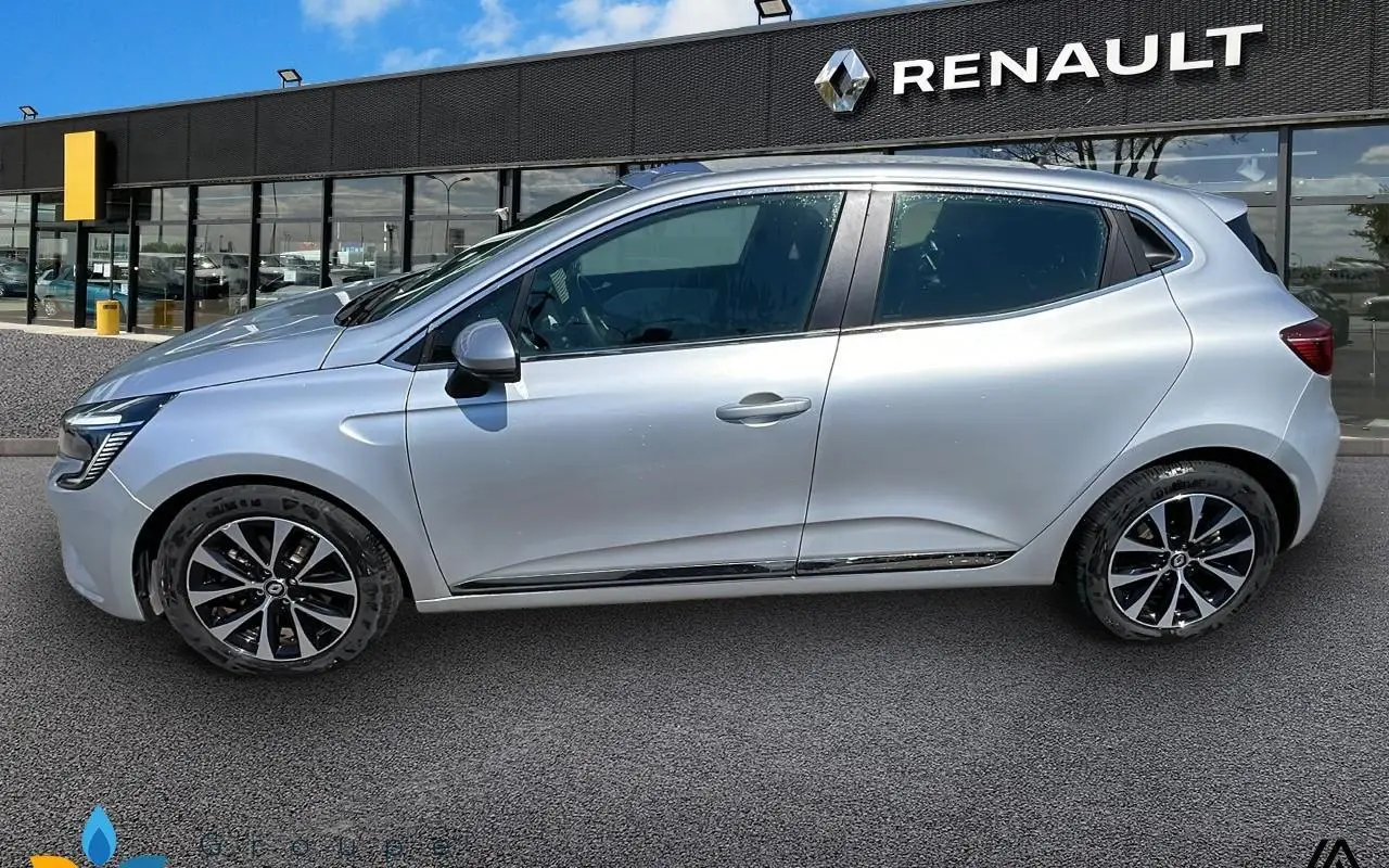 Renault Clio v Clio e-tech 140 - 21n intens 1225 2