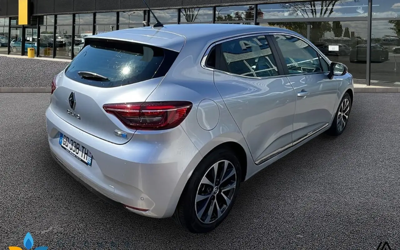 Renault Clio v Clio e-tech 140 - 21n intens 1225 3