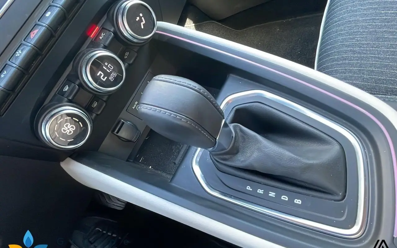 Renault Clio v Clio e-tech full hybrid 145 techno 1227 13