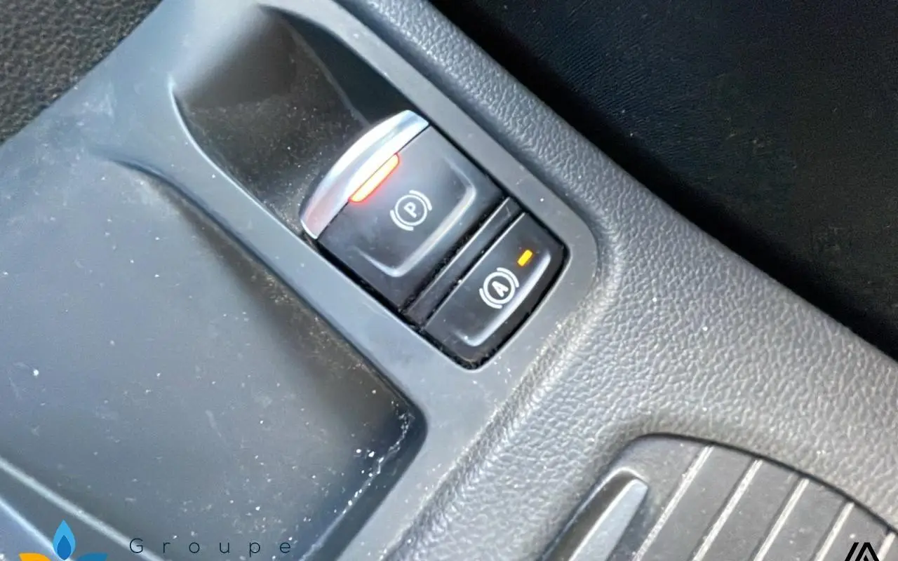 Renault Clio v Clio e-tech full hybrid 145 techno 1227 14