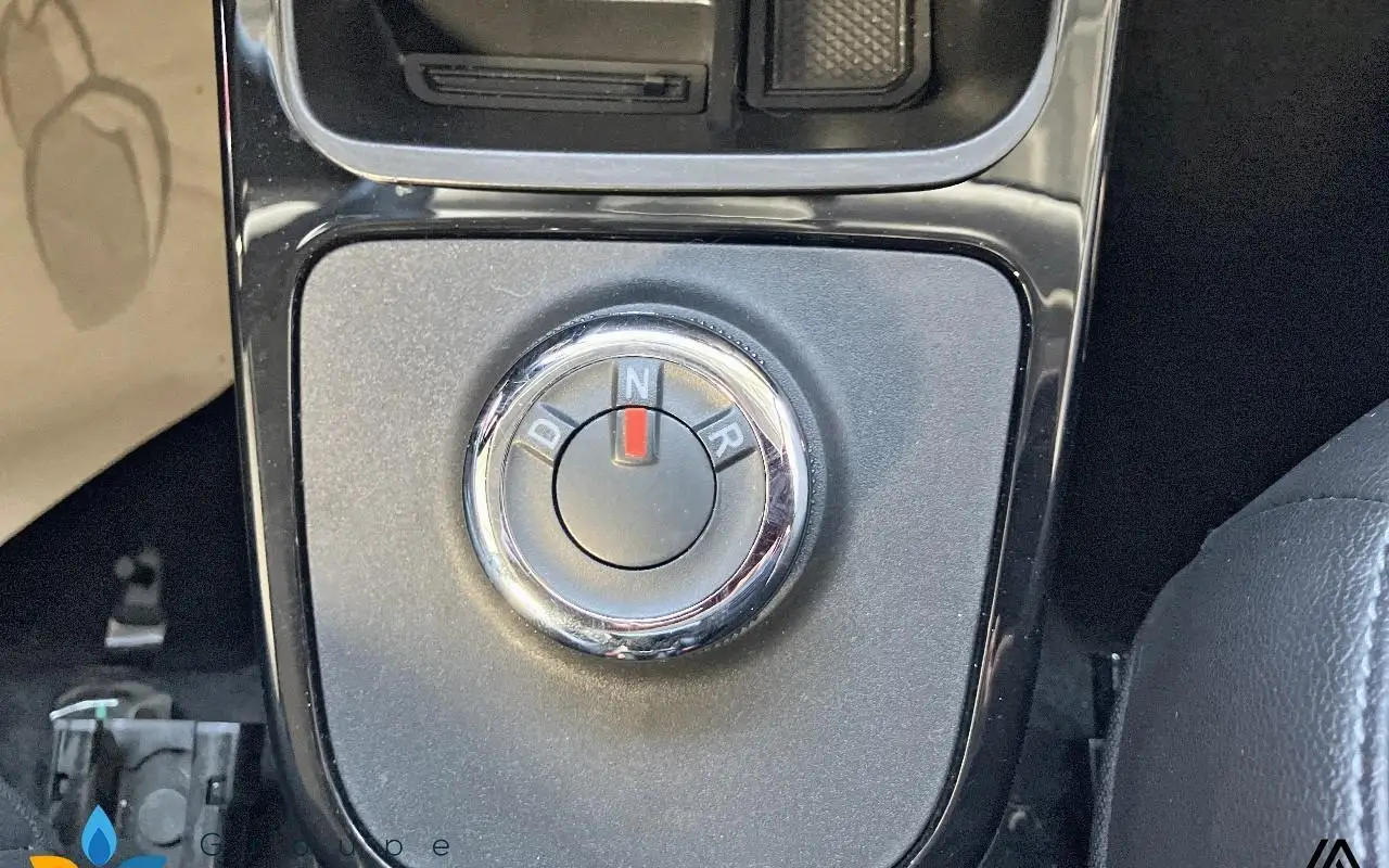 Dacia Spring Expression 1231 13