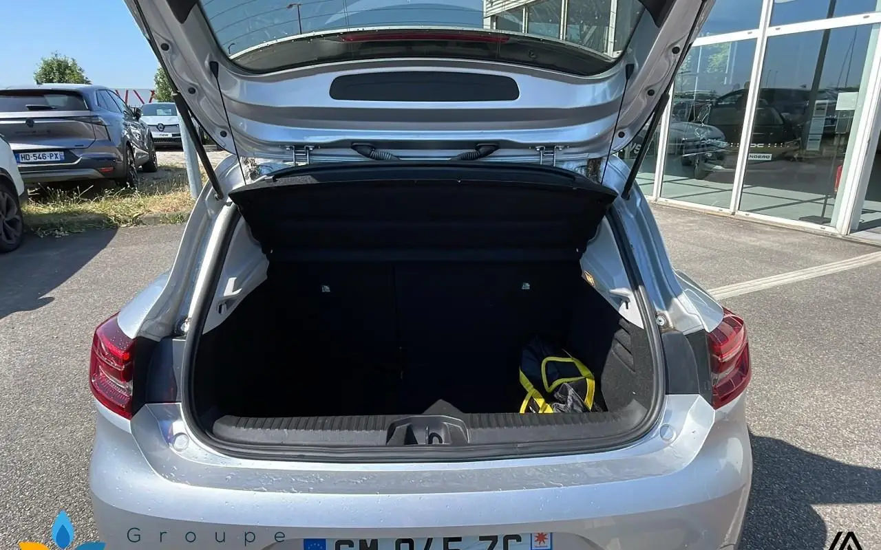 Renault Clio v Clio tce 90 evolution 1233 10