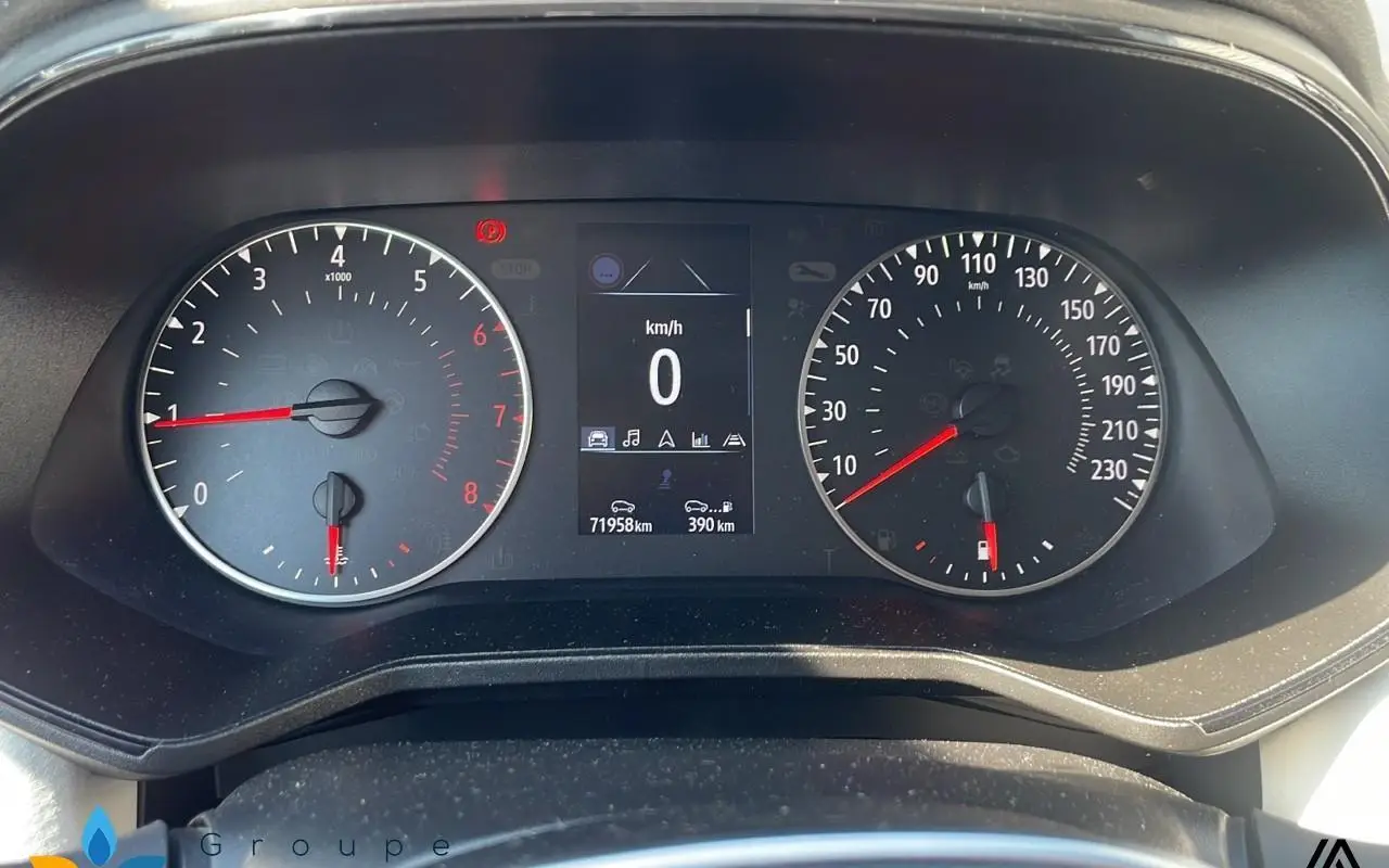 Renault Clio v Clio tce 90 evolution 1233 13