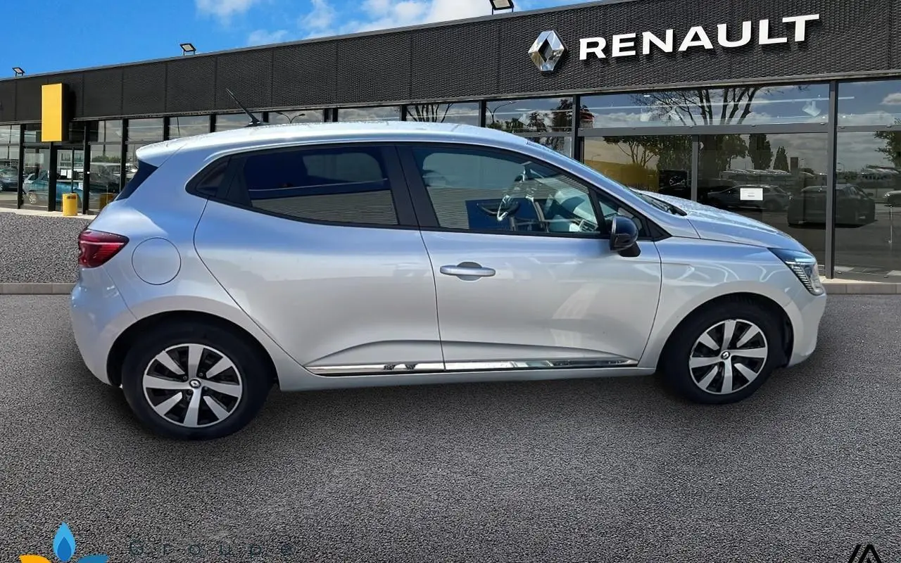 Renault Clio v Clio tce 90 evolution 1233 4