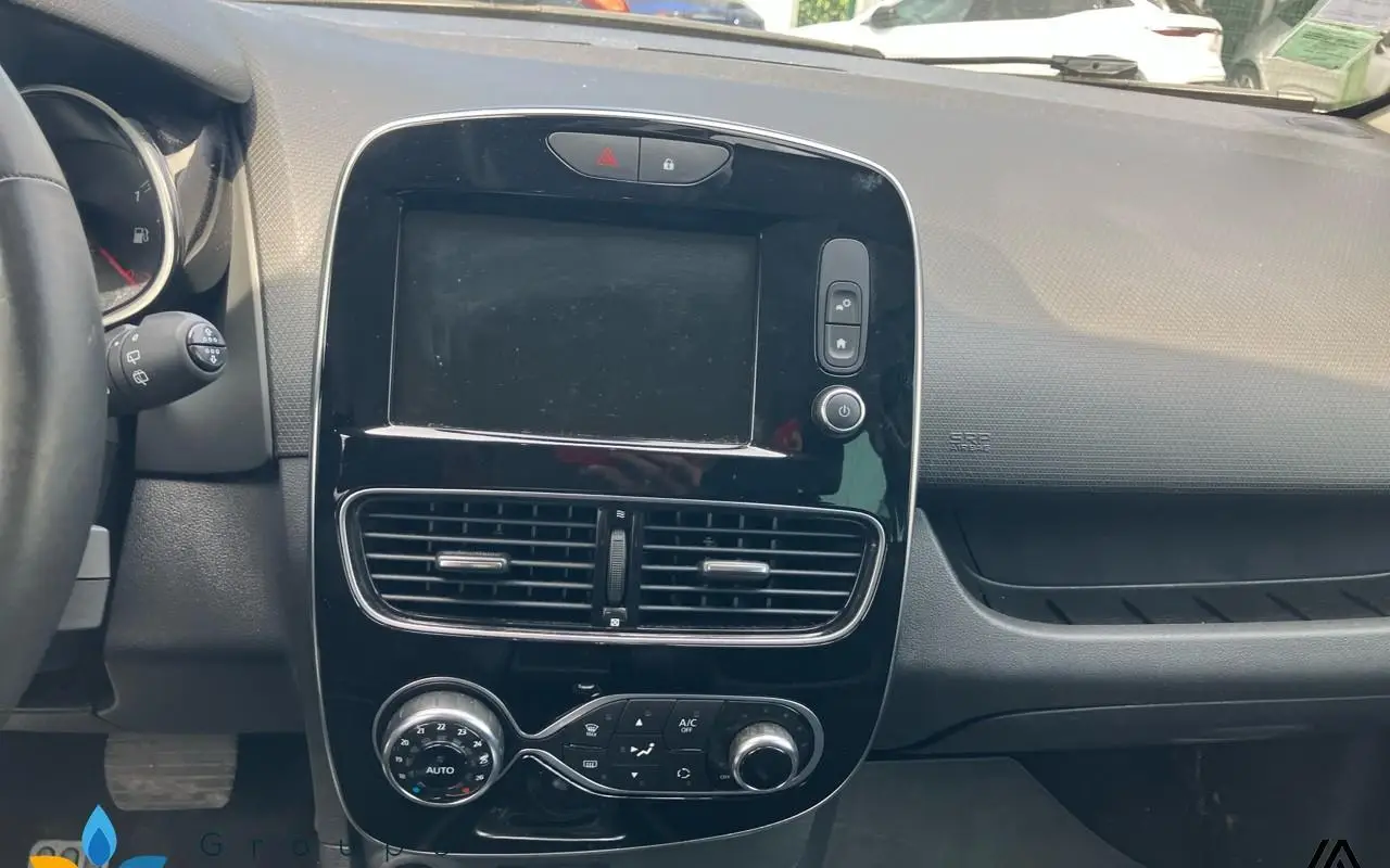 Renault Clio iv Clio dci 90 e6c edc intens 1238 7