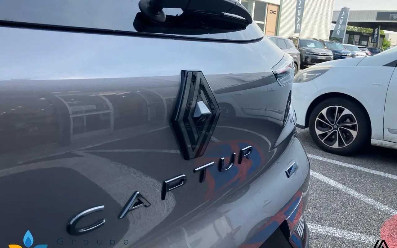 Renault Captur E-tech full hybrid 160 ch esprit alpine 1241 11