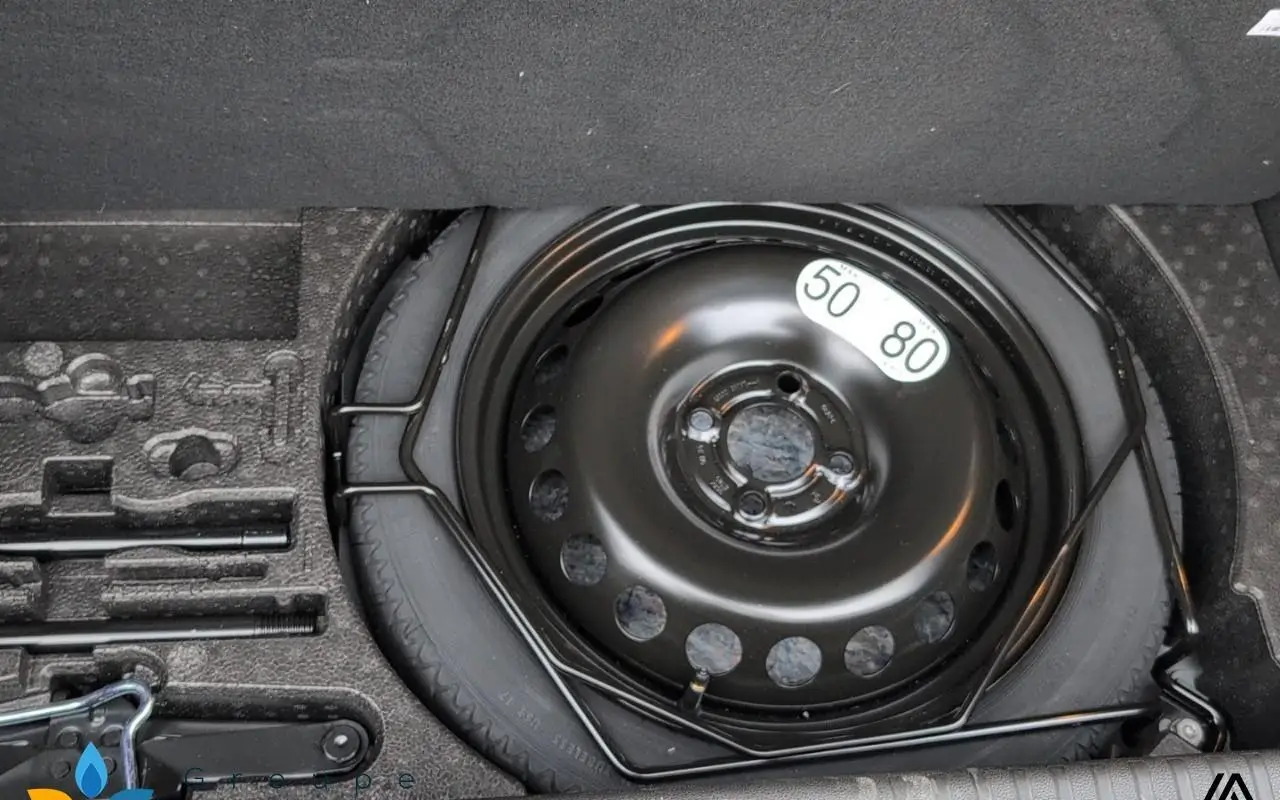 Renault Clio v Clio e-tech full hybrid 145 ch gsr2 techno 1248 12