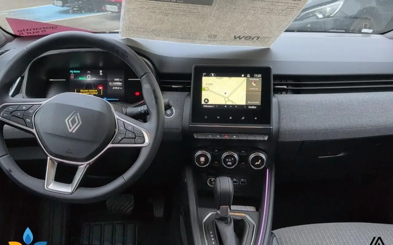 Renault Clio v Clio e-tech full hybrid 145 ch gsr2 techno 1248 6