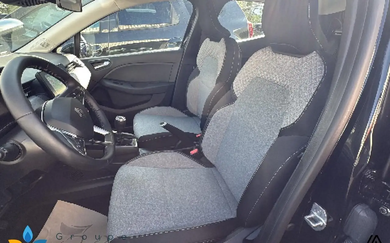 Renault Clio v Clio blue dci 100 ch gsr2 evolution 1252 8