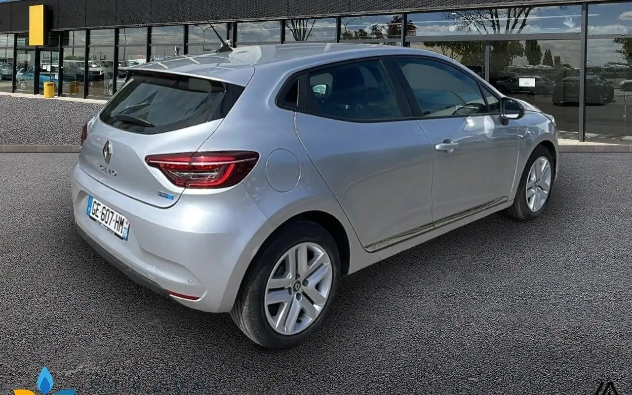 Renault Clio v Clio e-tech 140 - 21n business 1265 3