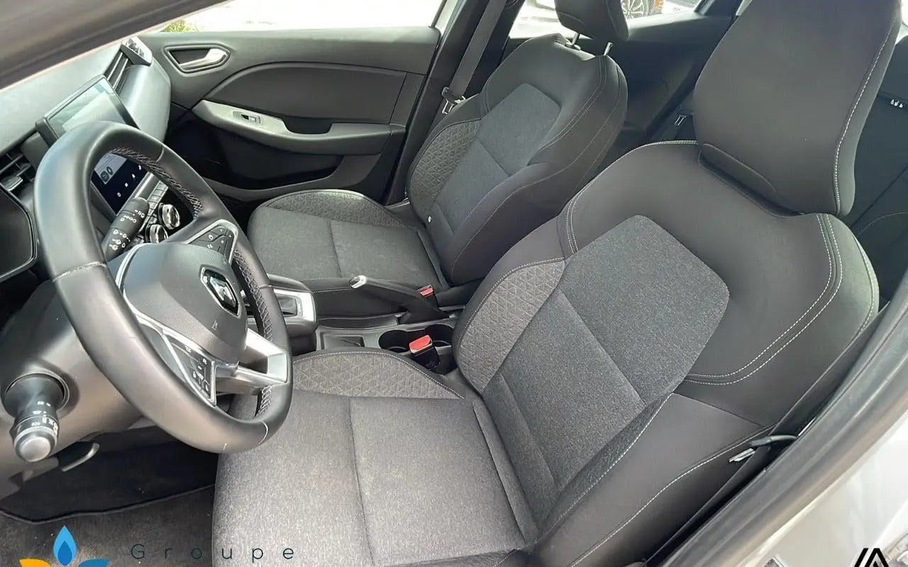 Renault Clio v Clio e-tech 140 - 21n business 1265 8