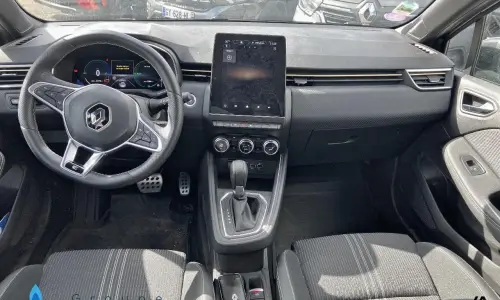 Renault Clio v Clio e-tech full hybrid 145 engineered 1284 6