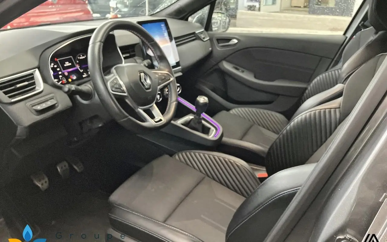 Renault Clio v Clio tce 90 esprit alpine 1295 8