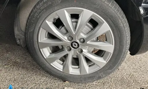 Renault Clio v Clio e-tech full hybrid 145 evolution 1305 11