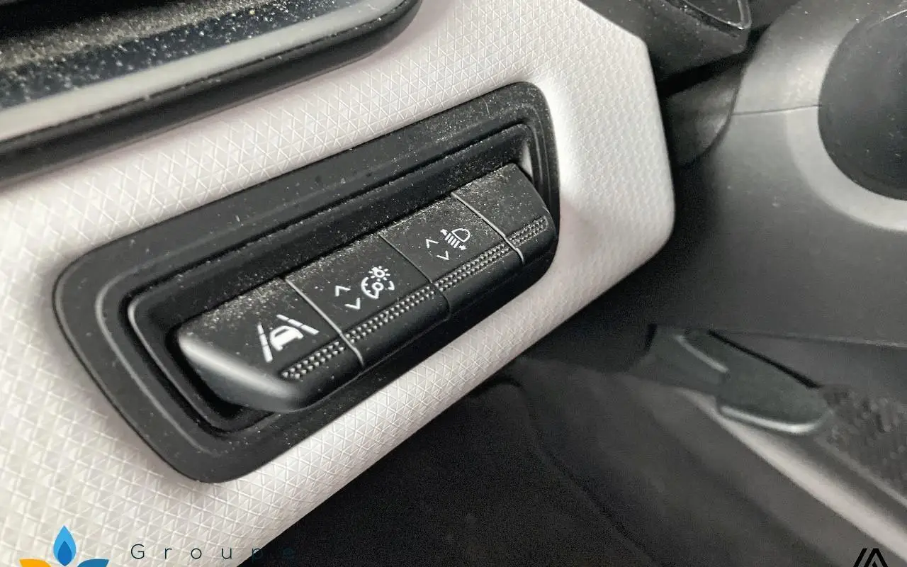 Renault Clio v Clio e-tech full hybrid 145 evolution 1305 14