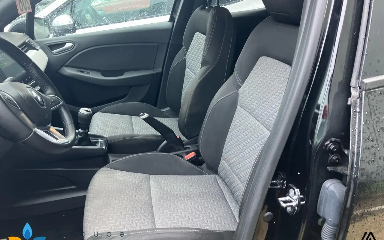 Renault Clio v Clio tce 90 - 21n limited 1313 8