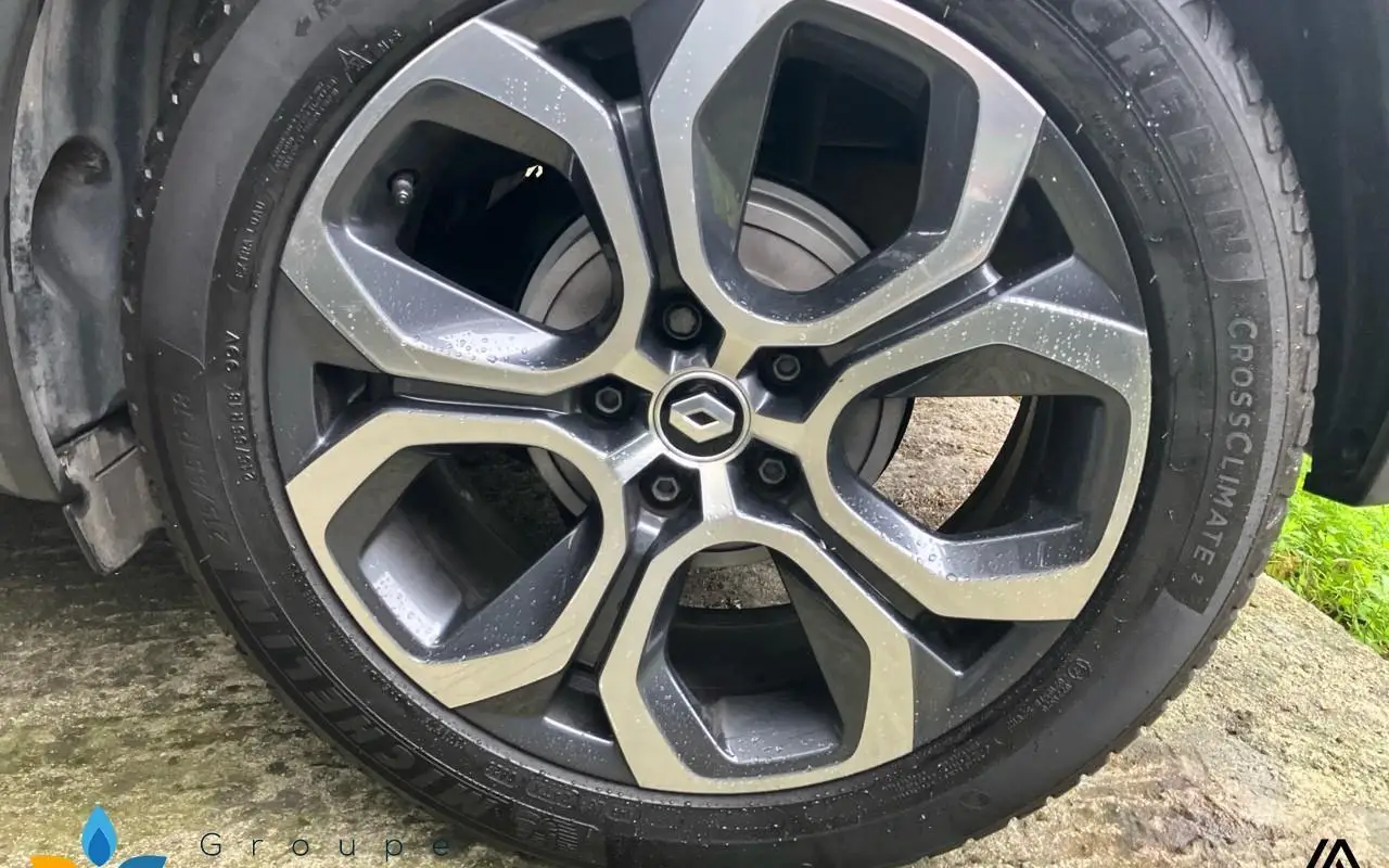 Renault Captur Mild hybrid 140 techno fast track 1314 11