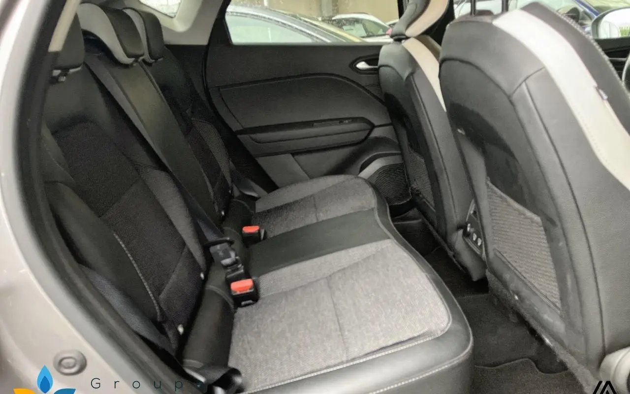 Renault Captur Mild hybrid 140 techno fast track 1314 9