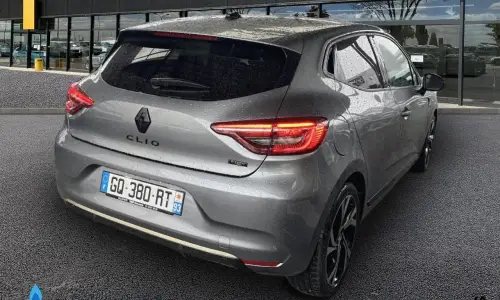 Renault Clio v Clio e-tech full hybrid 145 engineered 1319 3