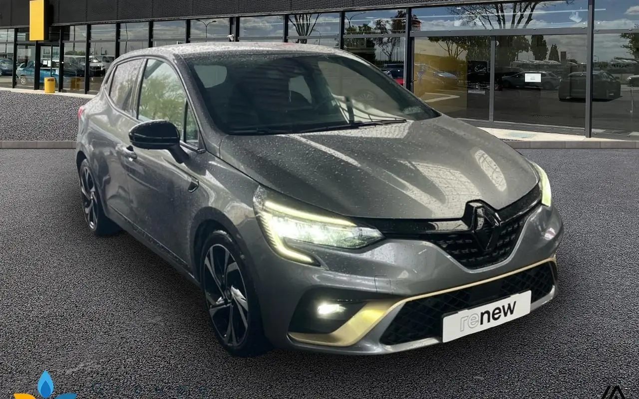 Renault Clio v Clio e-tech full hybrid 145 engineered 1319 4