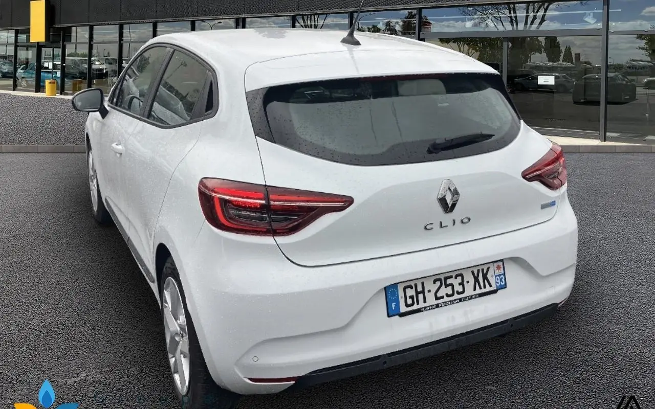 Renault Clio v Clio e-tech 140 - 21n business 1321 2