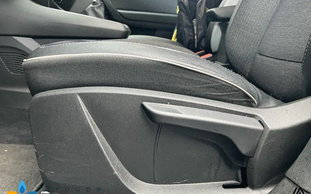Renault Captur Mild hybrid 140 techno fast track 1330 13