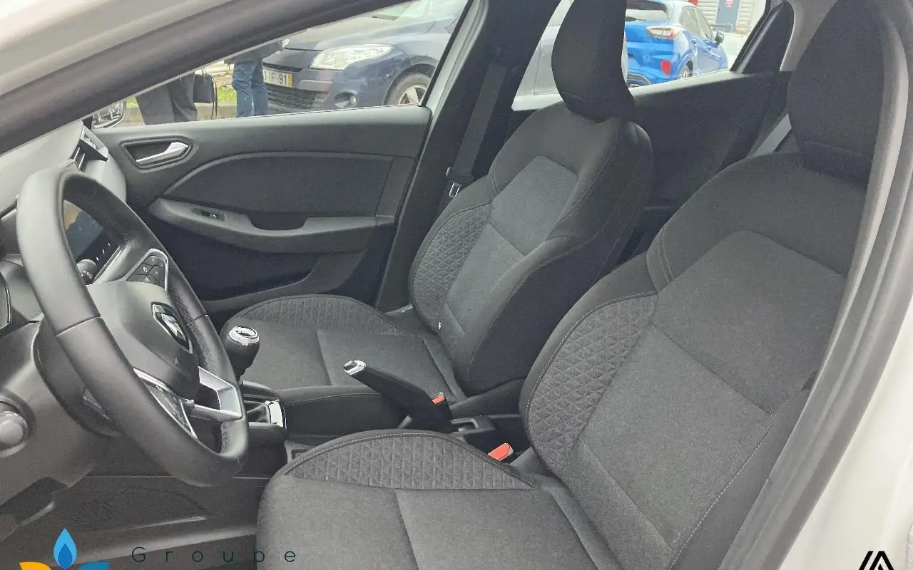 Renault Clio v Clio tce 90 - 21n business 627 8