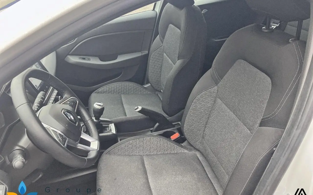 Renault Clio v Clio tce 90 - 21n business 628 8