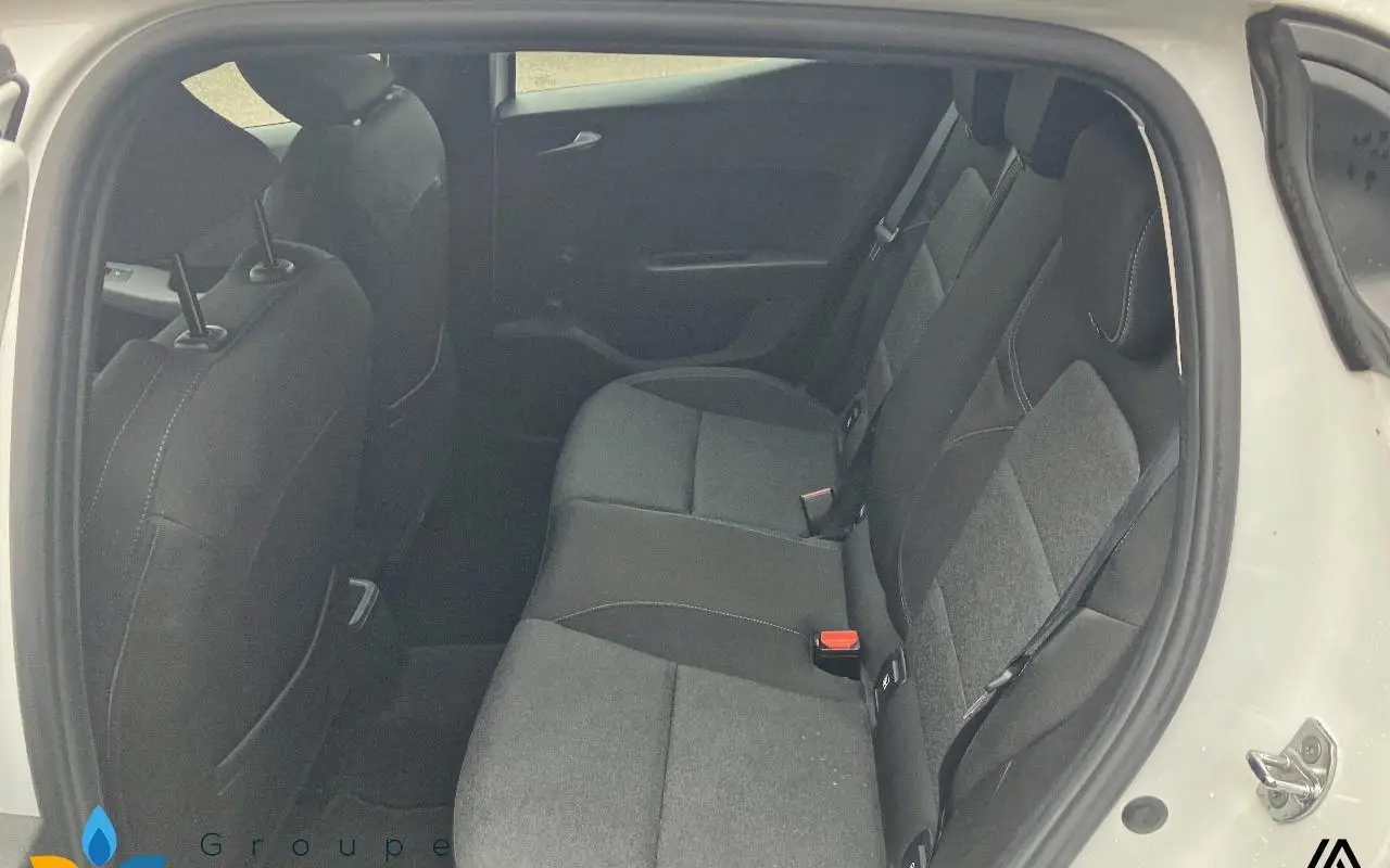 Renault Clio v Clio tce 90 - 21n business 628 9
