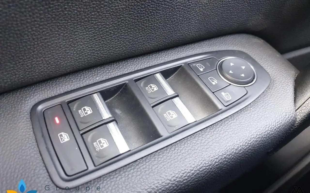 Renault Captur E-tech full hybrid 145 techno 686 10