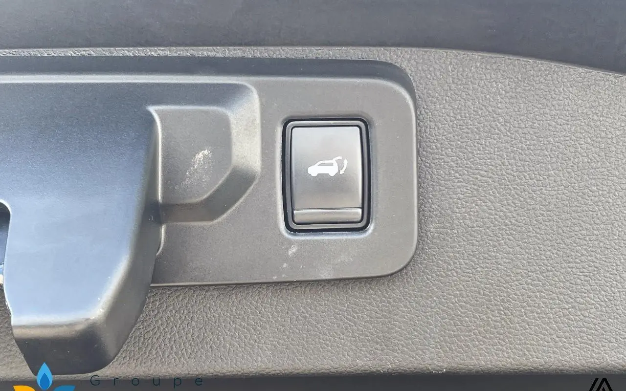 Renault Austral Mild hybrid 160 auto iconic 689 11