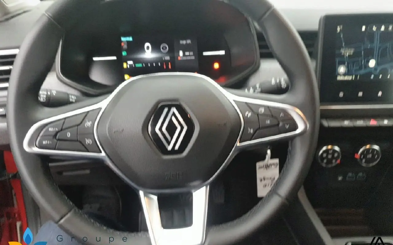 Renault Clio v Clio tce 100 gpl evolution 692 6
