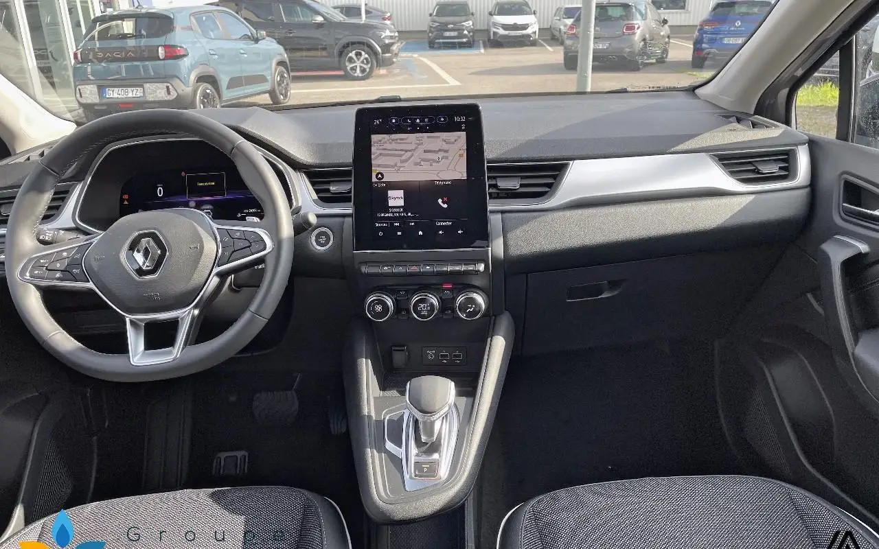 Renault Captur Mild hybrid 160 edc techno 703 6