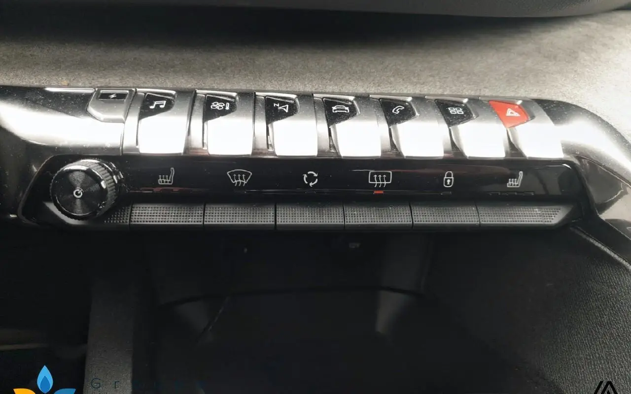 Peugeot 3008 Hybrid 225 e-eat8 gt 716 14