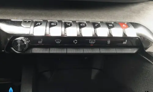 Peugeot 3008 Hybrid 225 e-eat8 gt 716 14