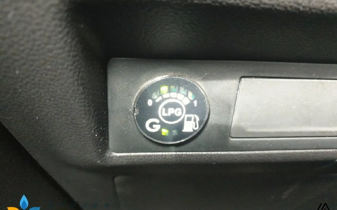 Renault Captur Tce 100 gpl intens 717 11