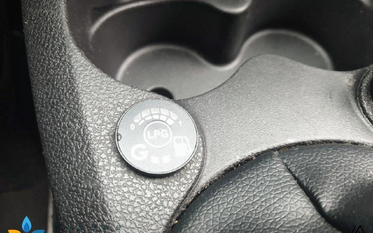 Dacia Sandero Eco-g 100 essentiel 733 12