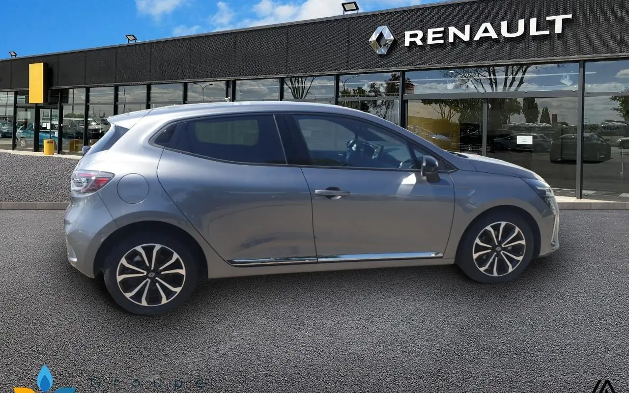 Renault Clio v Clio tce 90 techno 735 4
