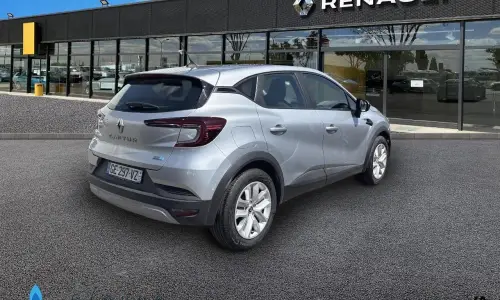Renault Captur E-tech 145 - 21 business 740 3