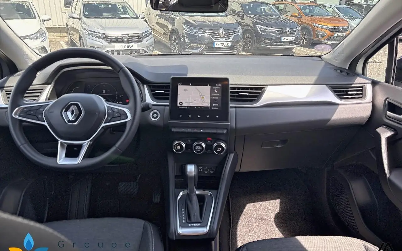 Renault Captur E-tech 145 - 21 business 740 6