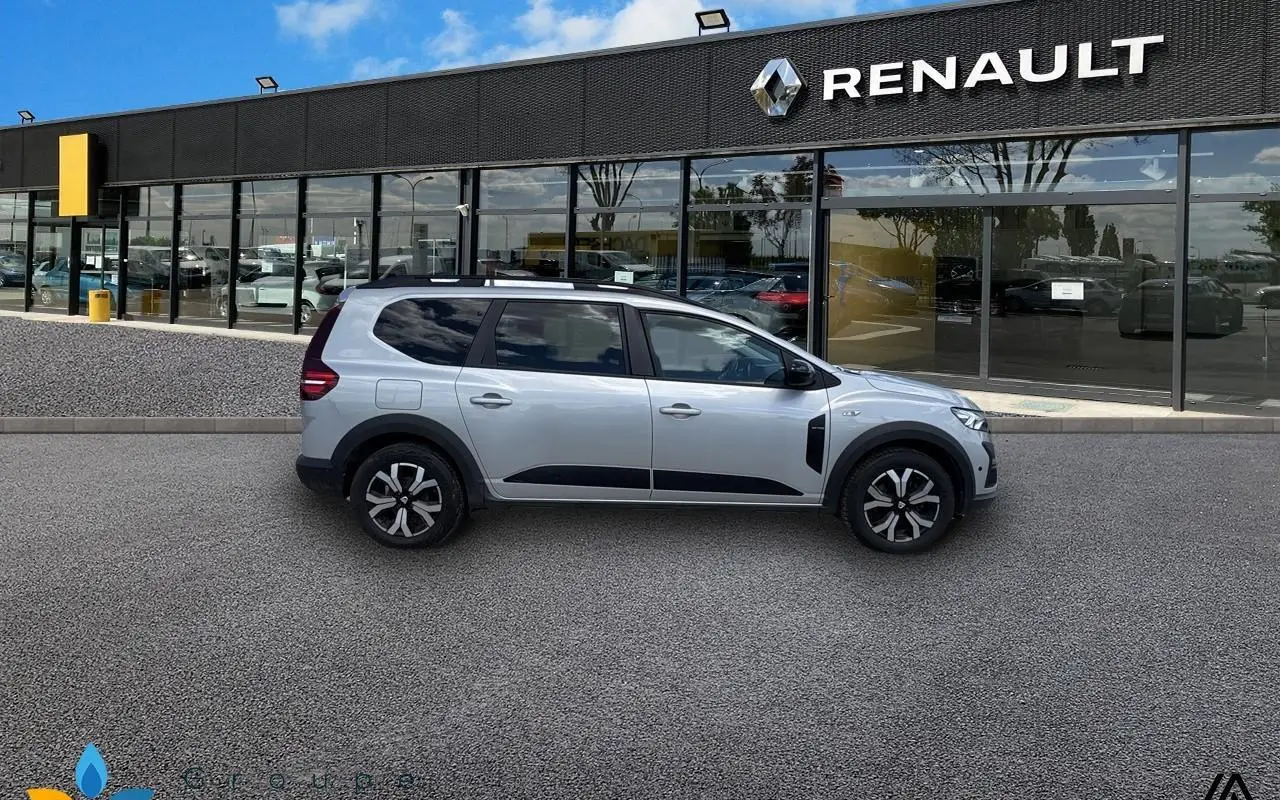 Dacia Jogger Tce 110 7 places sl extreme + 743 4