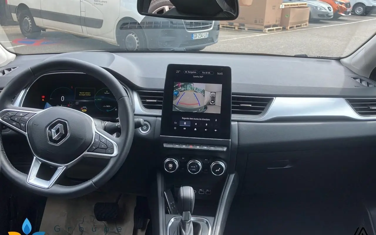 Renault Captur Mild hybrid 160 edc techno 758 6
