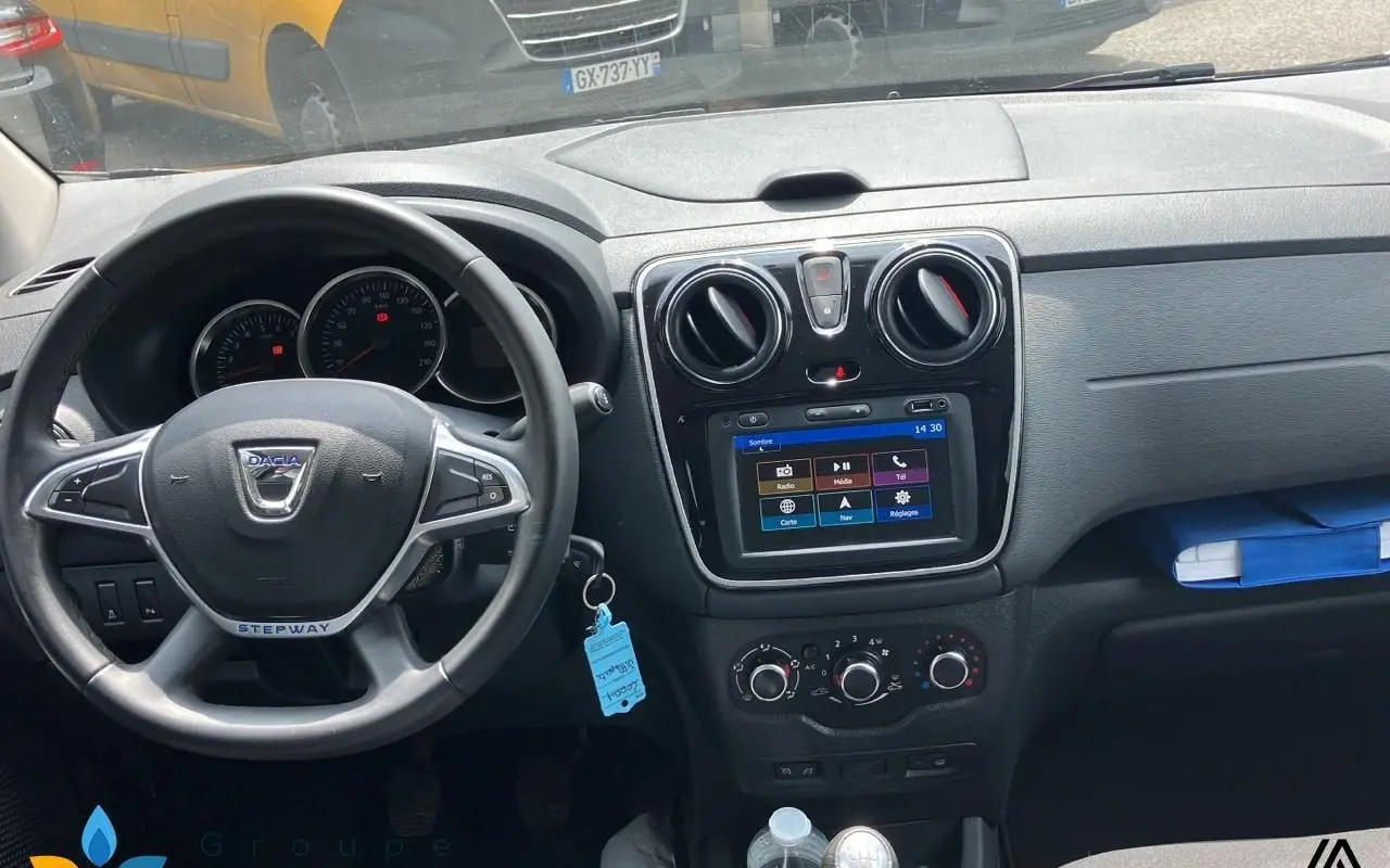 Dacia Lodgy Blue dci 115 5 places sl techroad 781 6