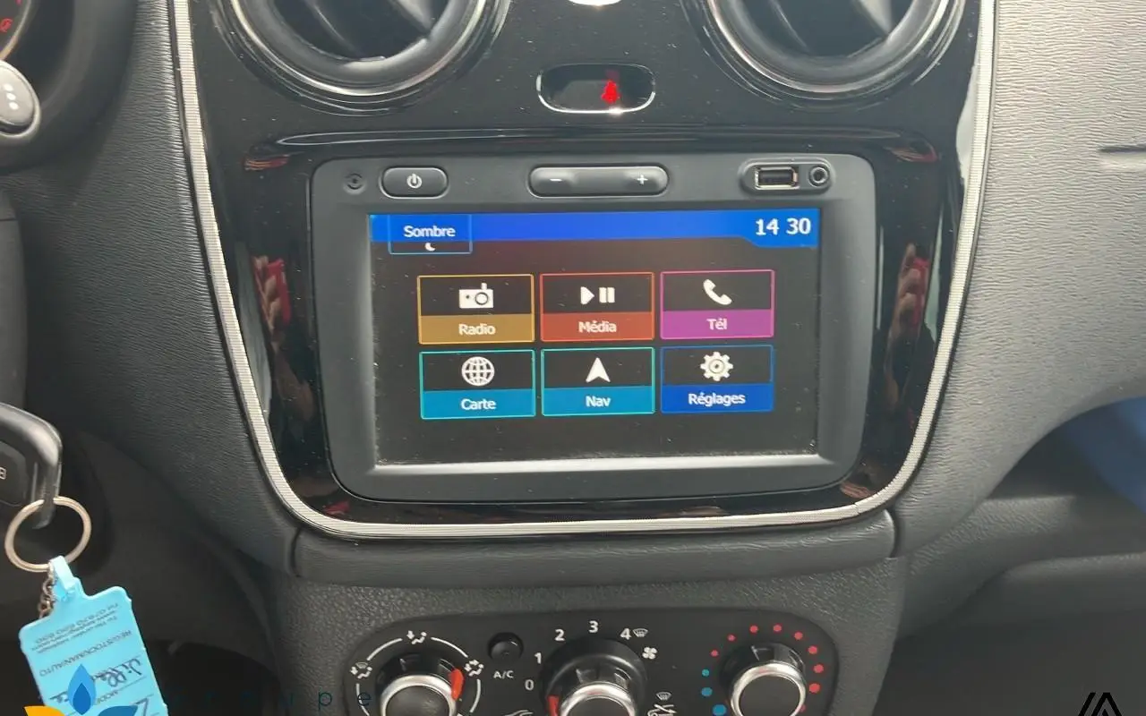 Dacia Lodgy Blue dci 115 5 places sl techroad 781 7