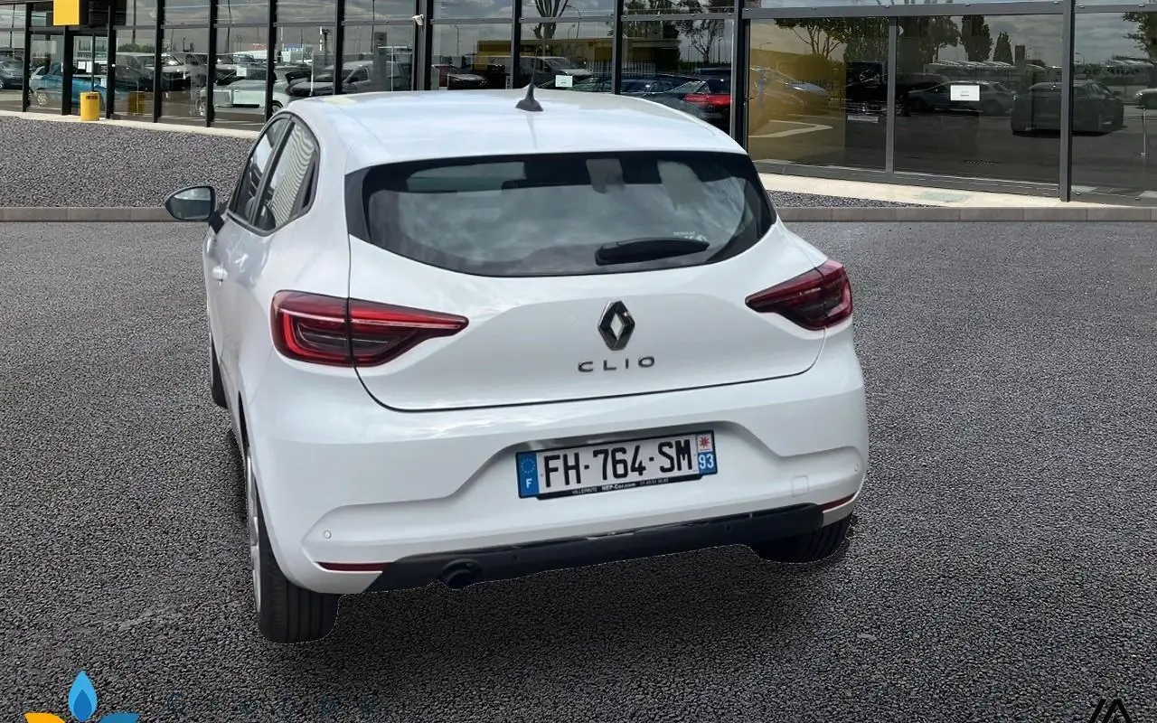 Renault Clio v Clio tce 100 zen 806 3